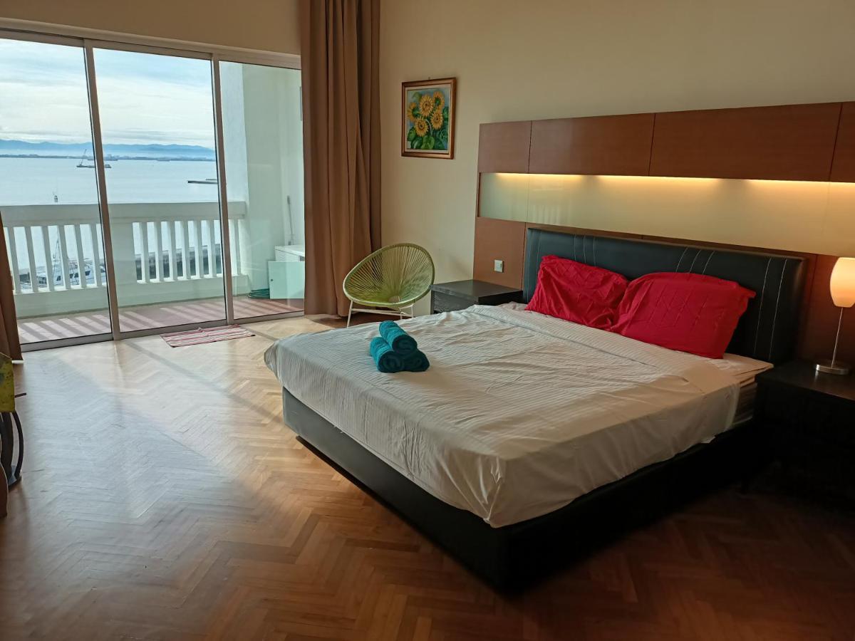 Straits Quay Marina Suites Penang By Aurorahomes Bagan Jermal Exterior foto