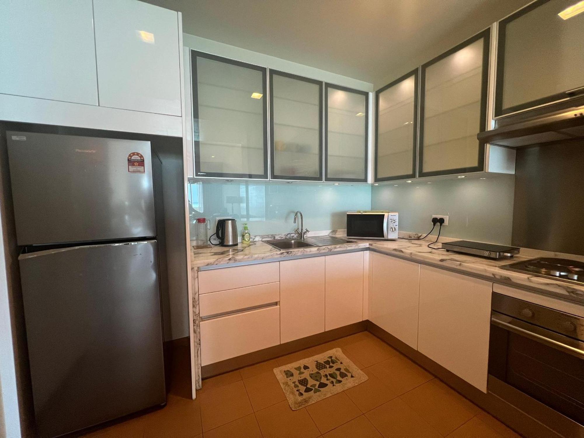 Straits Quay Marina Suites Penang By Aurorahomes Bagan Jermal Exterior foto